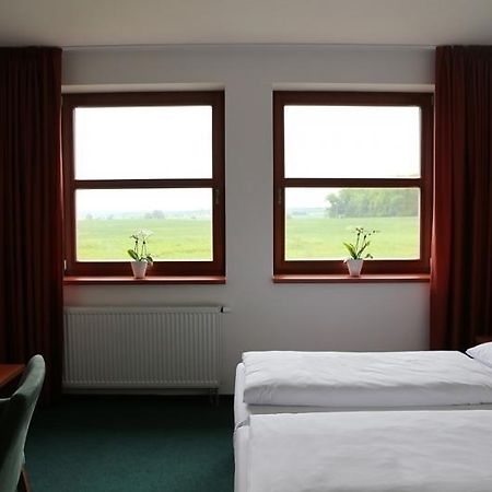 Sporthotel Hostivice Exteriör bild