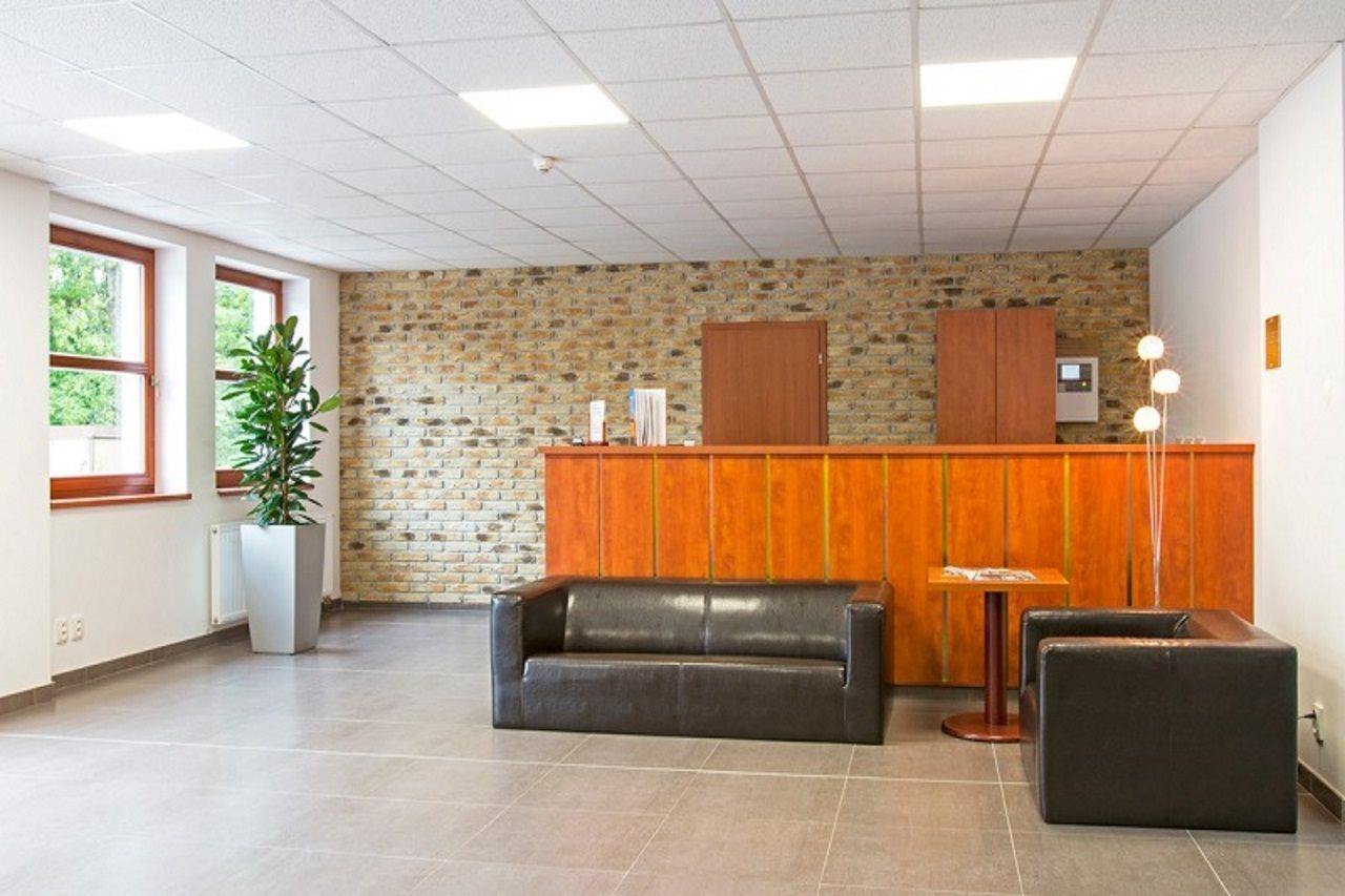 Sporthotel Hostivice Exteriör bild
